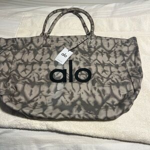 ALO Yoga Gray Tie-Dye Canvas Tote